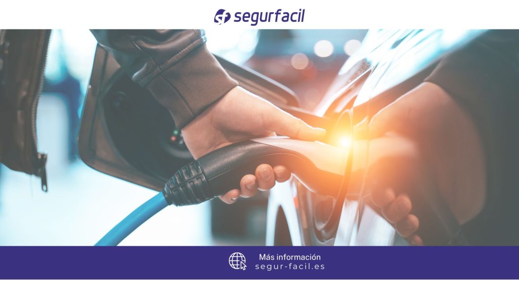 que debe tener un seguro para coches electricos
